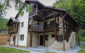 Pensiunea Cheile Albacului